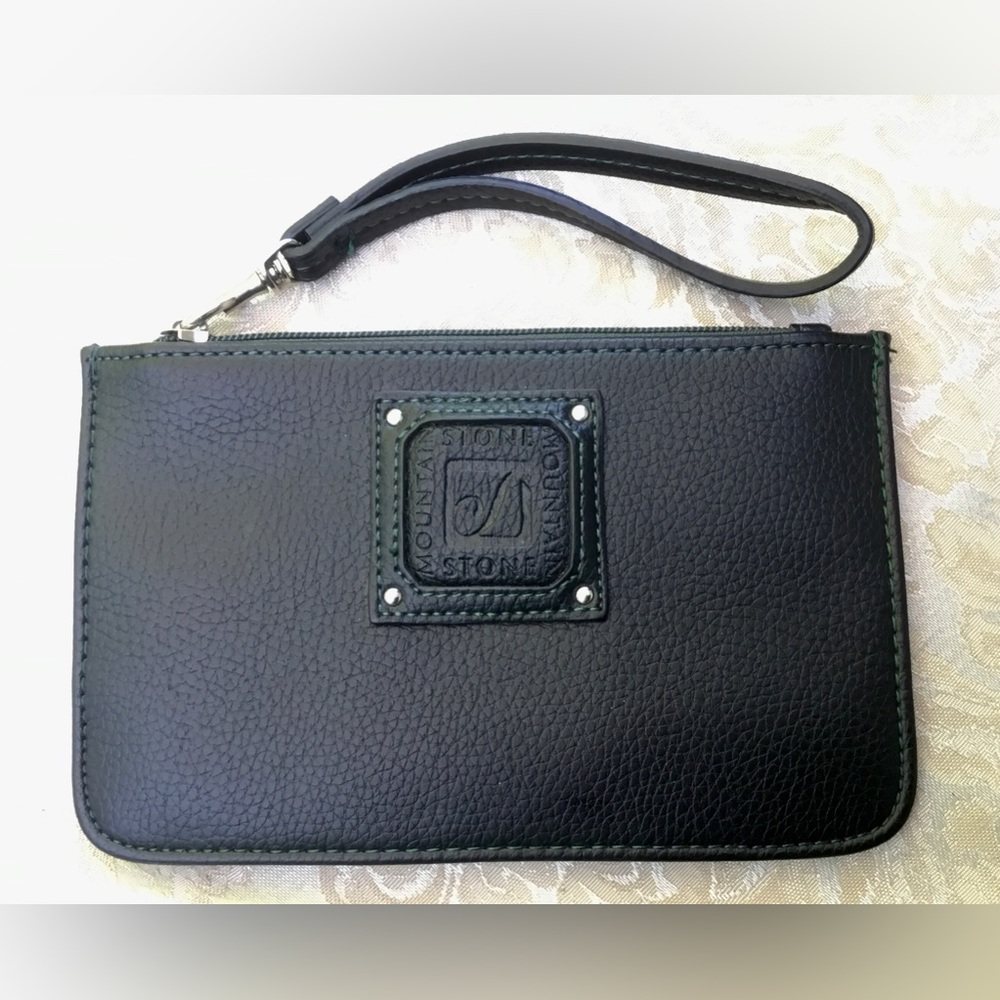 Wristlet